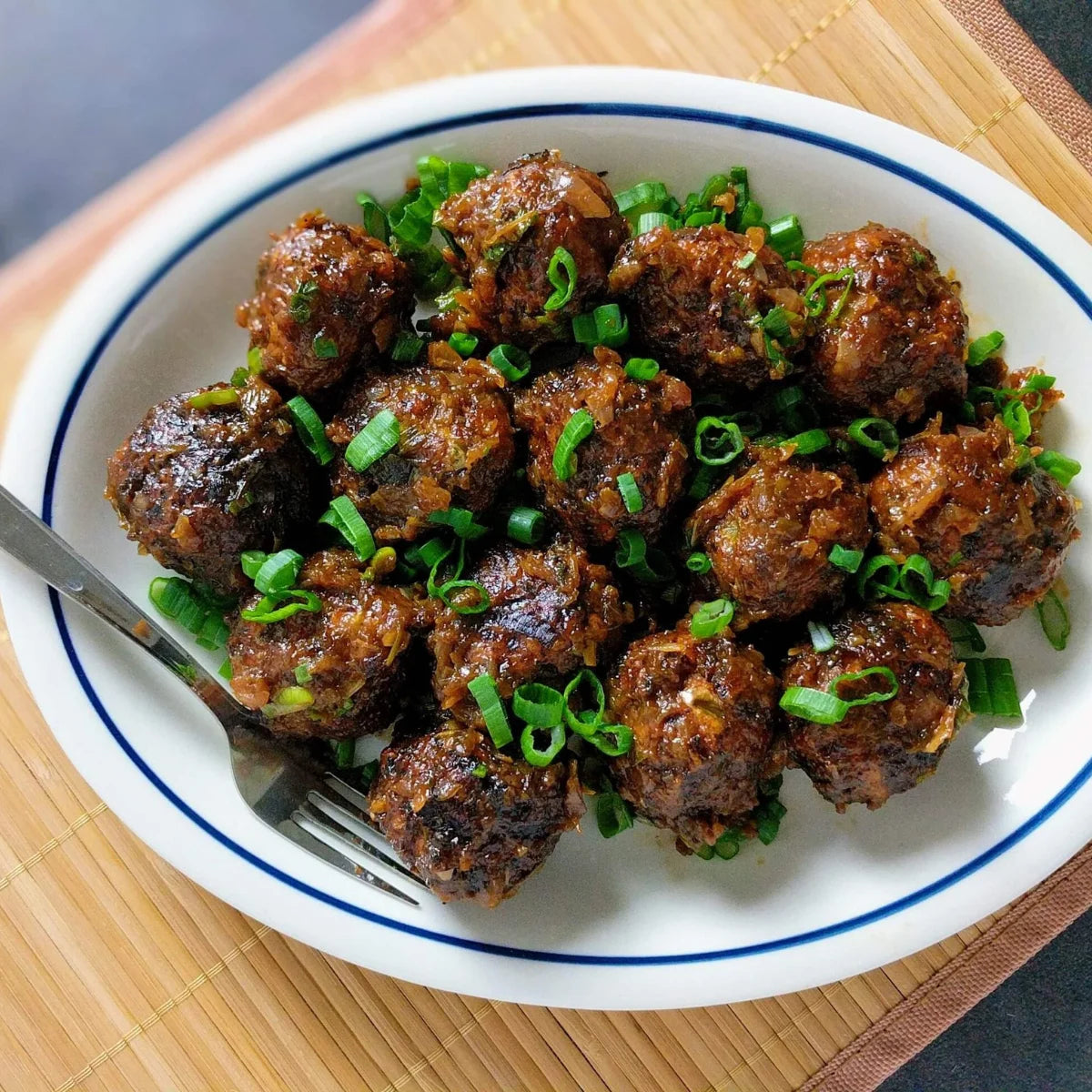 VEG MANCHURIAN DRY (8PC)